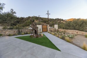 Elithea Villa One | Garden view - Elithea Villas (Monemvasia)