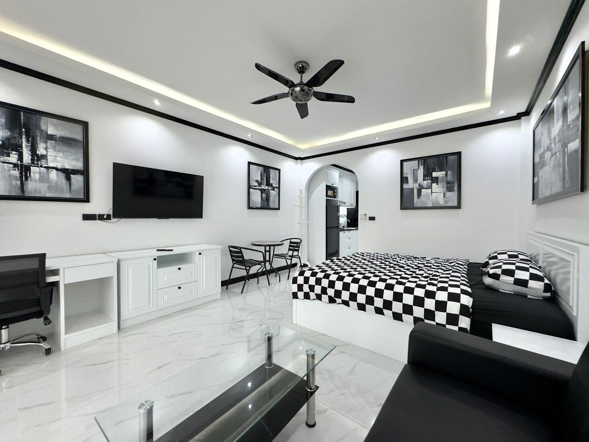 Apartment, 1 Bedroom, Smoking, Balcony | Room amenity