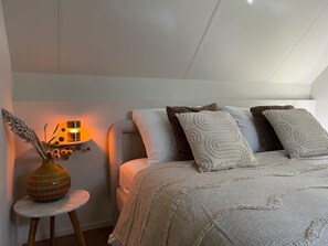 3 bedrooms, iron/ironing board, WiFi