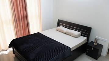 2 bedrooms, free WiFi, bed sheets, wheelchair access