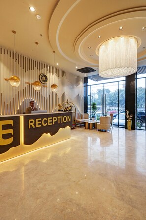 Lobby - Hotel Premier Inn (New Delhi)