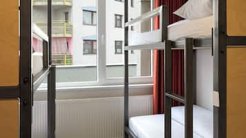 Bed in 6-Bed Female Dormitory Room | WiFi (free)