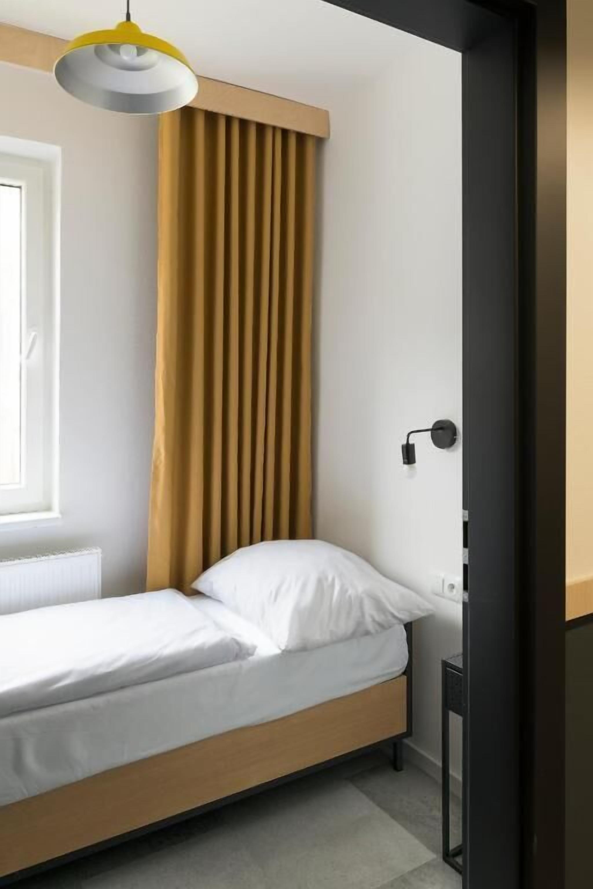 Basic Single Room, City View | Wi-fi percuma 