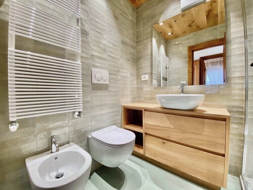 Cozy 3 bedroom in amazing location