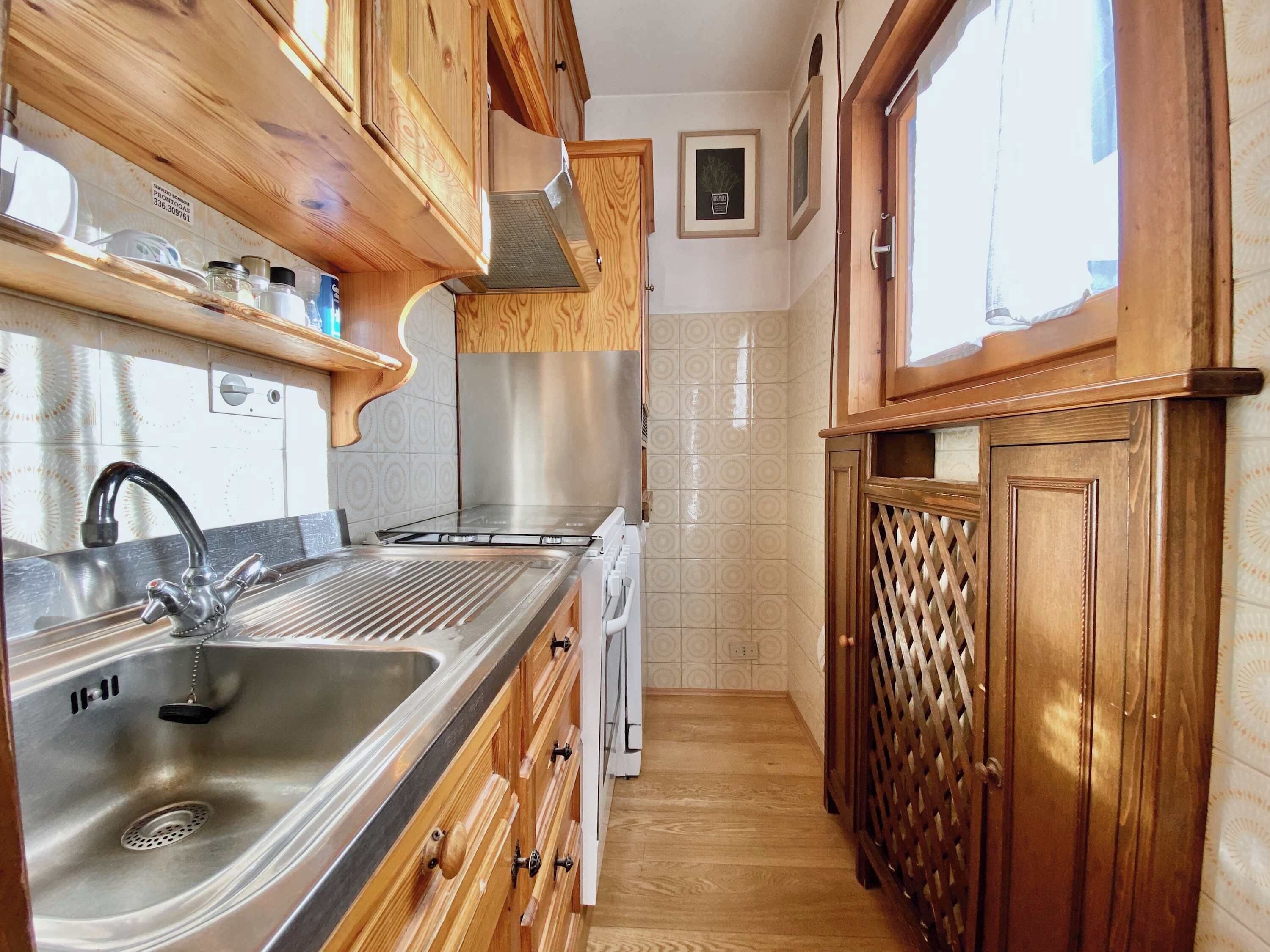 Kühlschrank, Herdplatte, Geschirrspüler