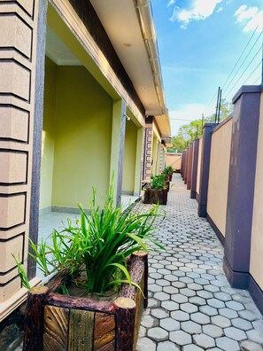 Exterior detail - Simbego Cottages  (Lira)