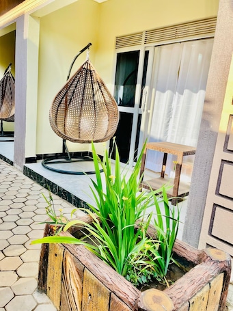 Exterior detail. Simbego Cottages