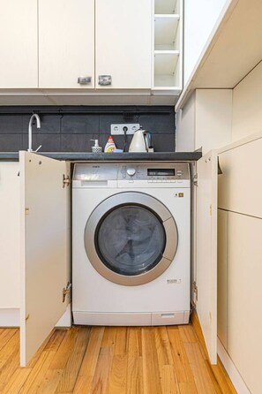 Interior - Antique apartment by Polo Apartments (Kaunas)