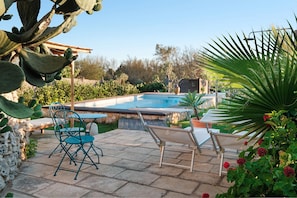 Pool - Holiday Home 'Trullo Pinuccio' with Private Pool, Wi-Fi and Air Conditioning (Galatina)