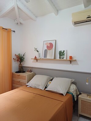 3 makuuhuonetta, silitysrauta/-lauta, internet, vuodevaatteet