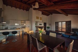 Dining - Villa Montecroce Apartment n.4 (Padenghe sul Garda)