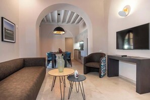 TV, fireplace - Borgo di Drugolo Apartment n.2 (Drugolo)