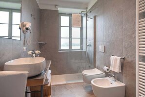 Shower, hair dryer - Borgo di Drugolo Apartment n.12 (Drugolo)