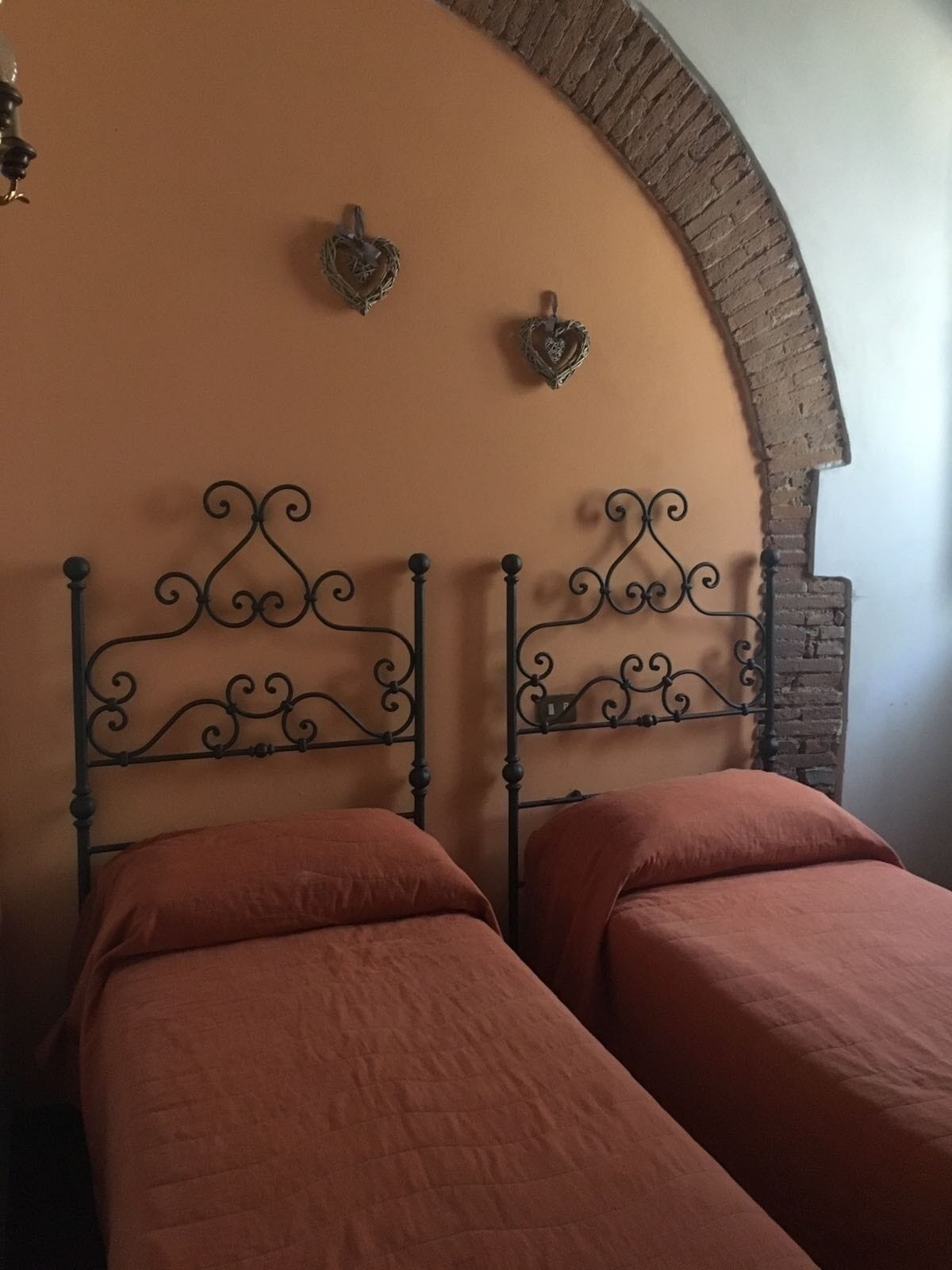 Classic Apartment, 2 Bedrooms, Garden View, Ground Floor | Bed sheets