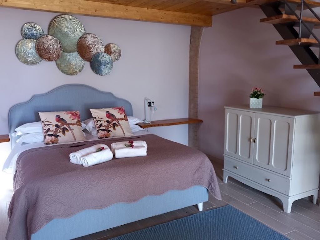 Family Suite, Patio, Garden View | Bed sheets