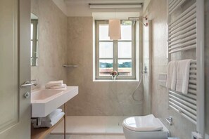 Shower, hair dryer - Borgo di Drugolo Apartment n.9 (Drugolo)