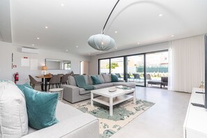TV - VILLA MIA, Quinta da Foz (Tavira)