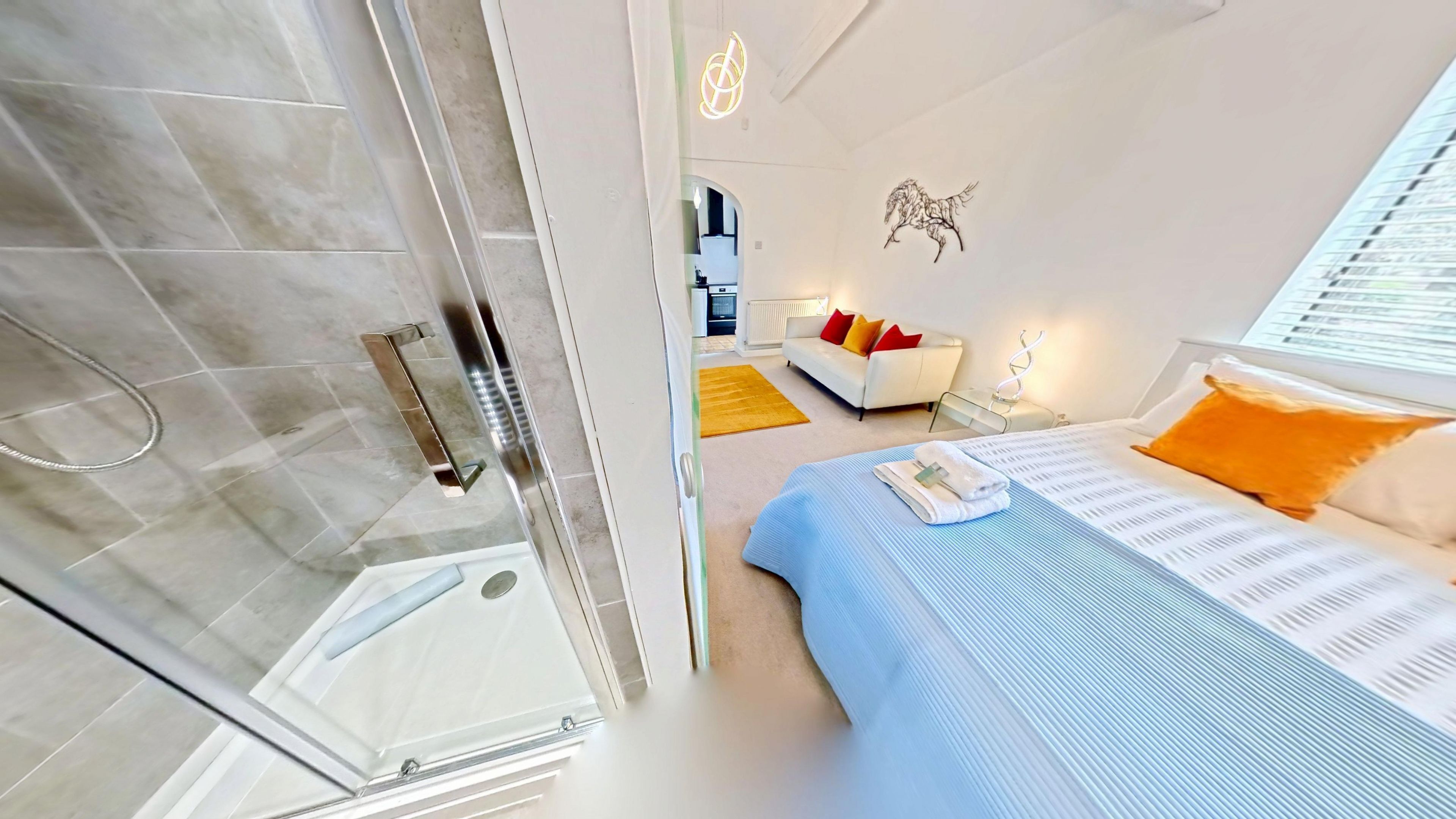 1 slaapkamer, een strijkplank/strijkijzer, gratis wifi, beddengoed