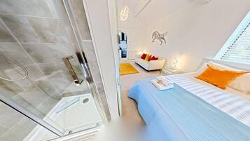 1 slaapkamer, een strijkplank/strijkijzer, gratis wifi, beddengoed