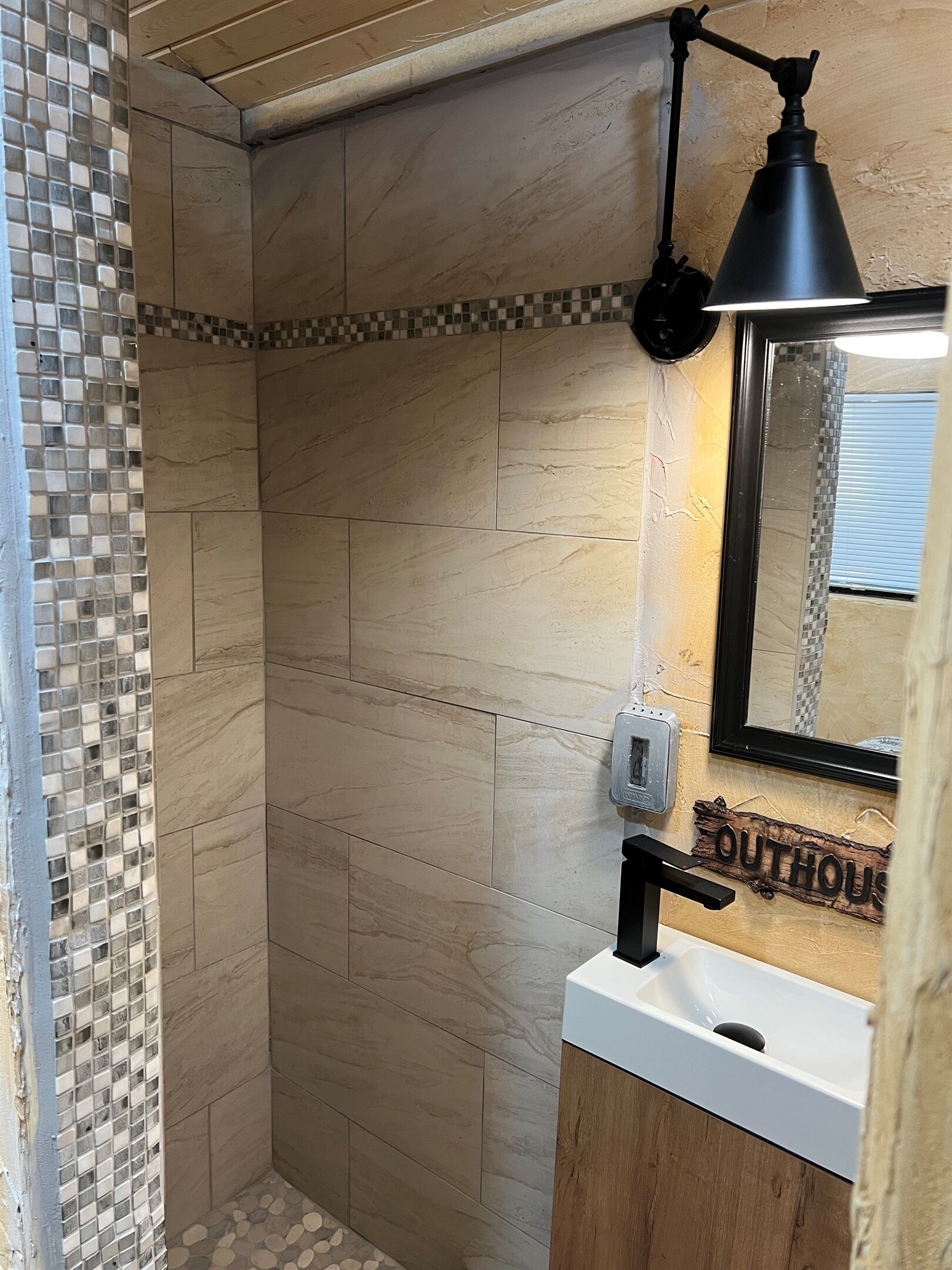 Shower, towels