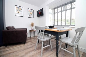 Casa | 3 quartos, acesso à internet de alta velocidade