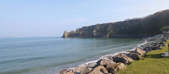 82 Manorbier Park