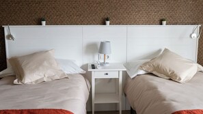 Fer et planche à repasser, Wi-Fi, draps fournis