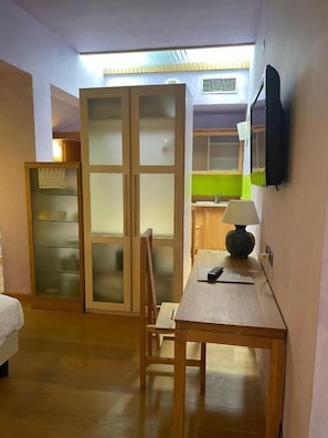 In-room safe, desk, laptop workspace, iron/ironing board