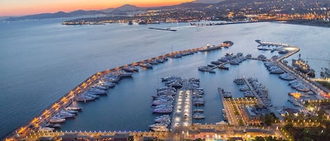 Departamento | 2 habitaciones y escritorio