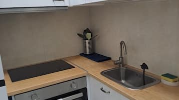 Apartment | 1 bilik tidur, meja