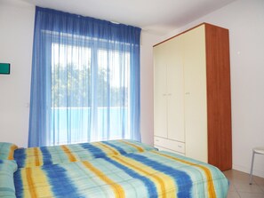 Apartment, 3 Bedrooms, Balcony, Garden View - Spacious Apartment With Terrace Near the Beach (San Michele al Tagliamento)