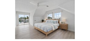 5 bedrooms, iron/ironing board, WiFi, bed sheets - Beautiful waterfront home in Islamorada, Fl Keys! Ready for only your clothes!! (Tavernier)