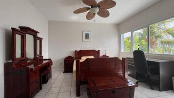 Silitysrauta/-lauta, internet, vuodevaatteet