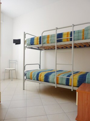Apartemen, 2 kamar tidur, patio, pemandangan kebun | 3 kamar tidur