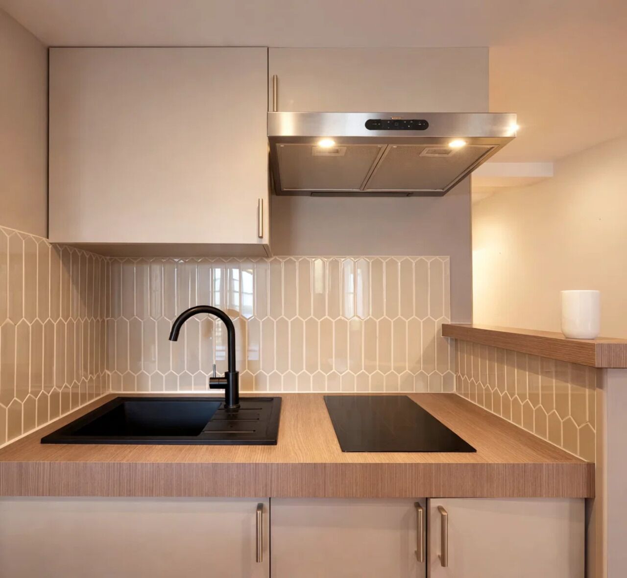 Apartamento luxo, vista para a cidade | Cozinha privada | Máquina de café expresso, chaleira elétrica, torradeira