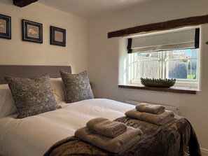 Cottage, 2 Bedrooms, Pets Allowed | Free WiFi - Little Barn  (Holt)