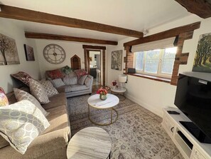 Living area - Little Barn  (Holt)