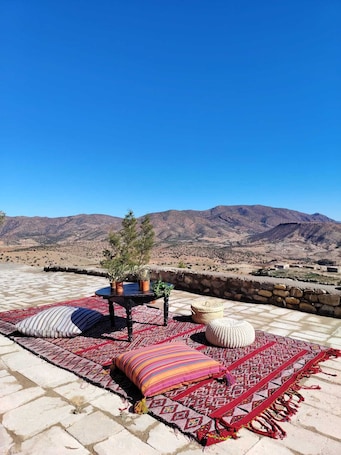 Terrace/patio. Casa Marmoucha View Steppes de l'Atlas Yoga Retreat 11 pers