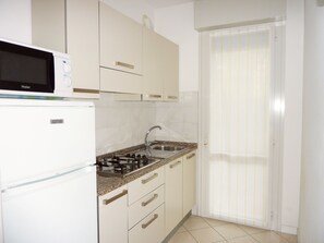 Apartment, 2 Schlafzimmer, Terrasse, Gartenblick | Innenbereich