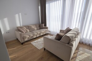 Suite, Balcony, Park View | Living area - HOTEL ALLEGRA (Pristina)