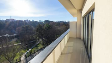 Junior suite, balkon, uitzicht op tuin | Terras