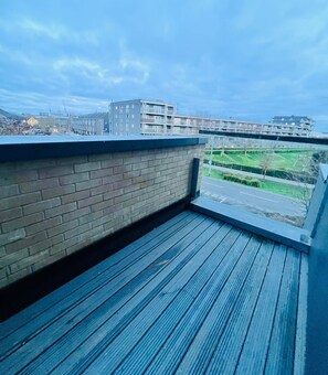 المنطقة المحيطة بالمنشأة