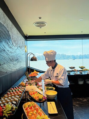 Restaurant - Victorious Cruise (Ha Long)