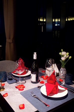 Restaurant - Victorious Cruise (Ha Long)