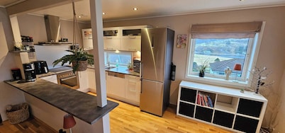 Charming 3-bedroom House in Egersund With Mountain Views