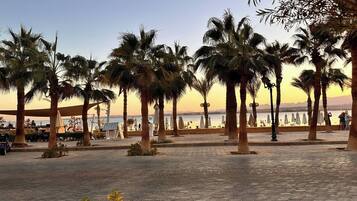 Căn hộ, 2 phòng ngủ, phù hợp cho người khuyết tật, hồ bơi riêng | Bãi biển