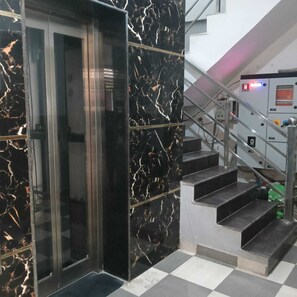 Interior - Hotel 69 (Gurugram)