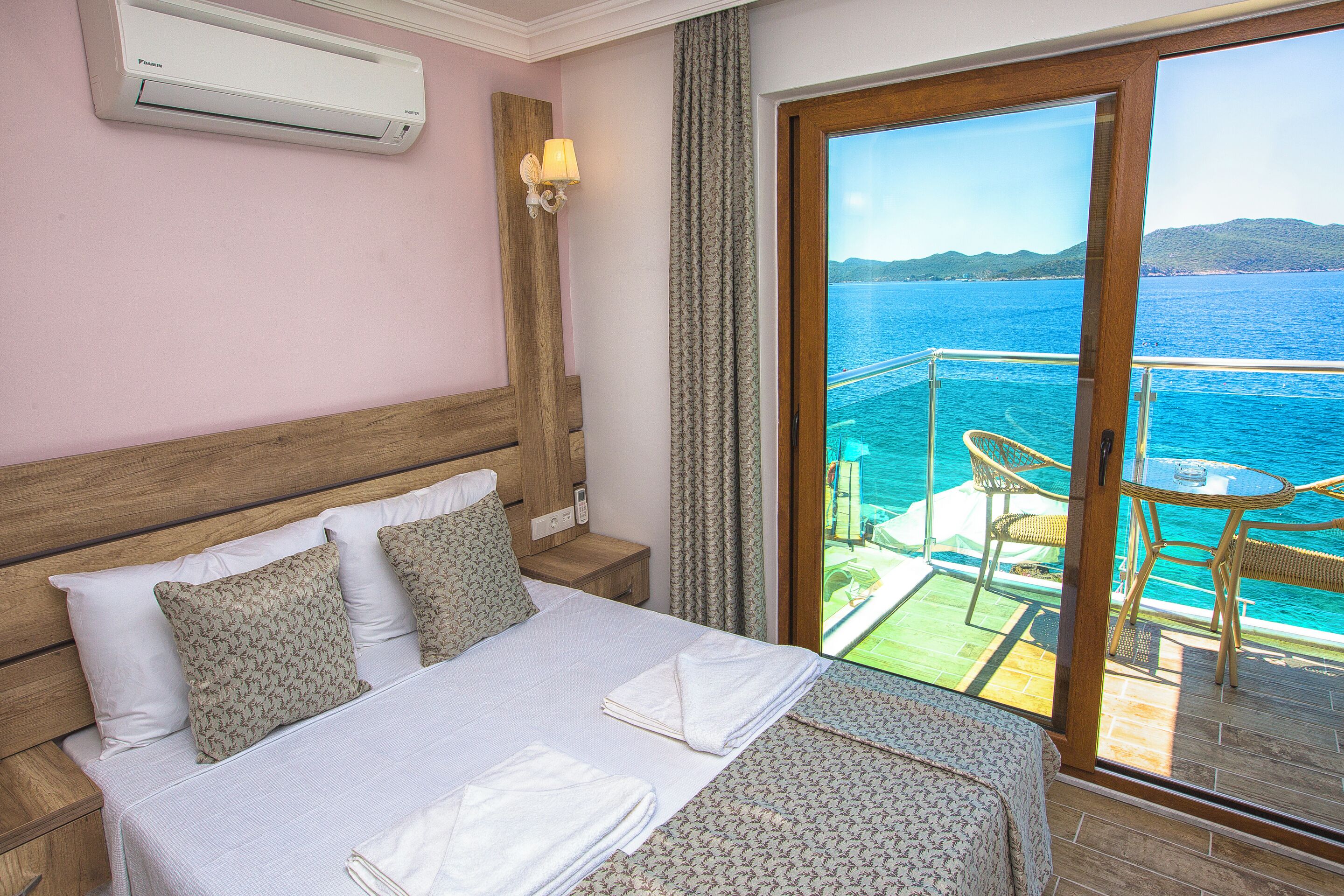 Classic-Doppelzimmer, Balkon, Meerblick | Kostenloses WLAN