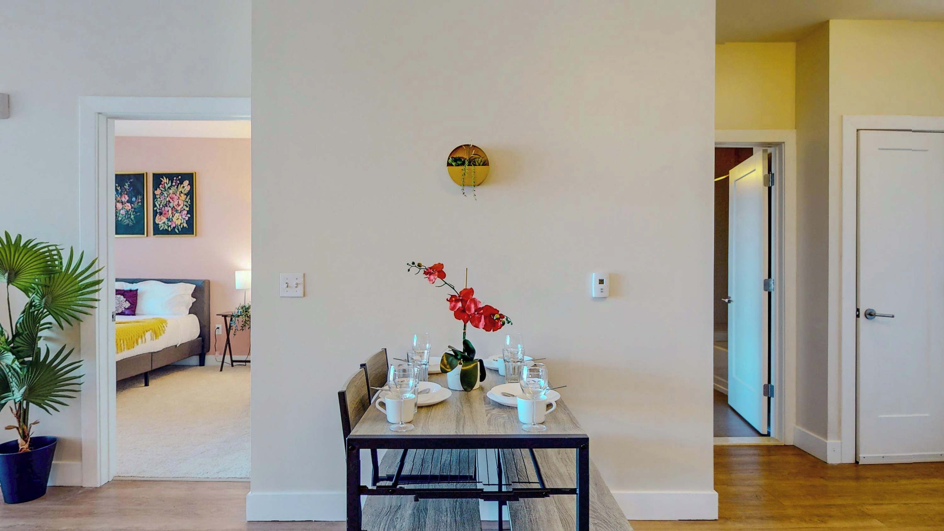 1 chambre, bureau, fer et planche à repasser, Wi-Fi gratuit