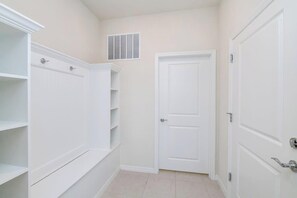 Nhà | 10 phòng ngủ 